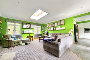 Photo 25- click for photo gallery